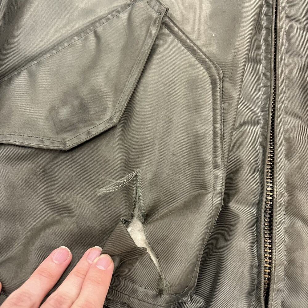 Vintage 60s Avirex US Military Green Bomber CWU Jacket - Picture 2 of 3